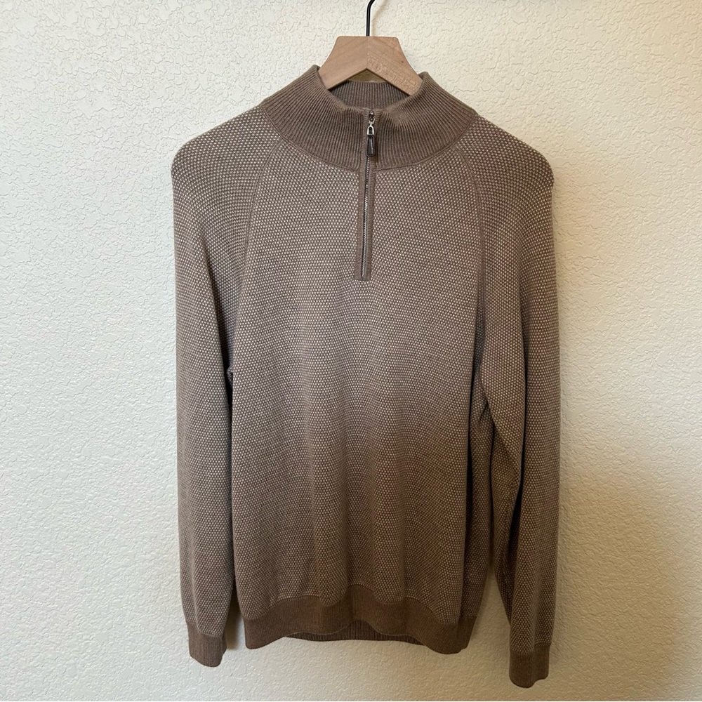 Tahari men’s quarter zip sweater medium